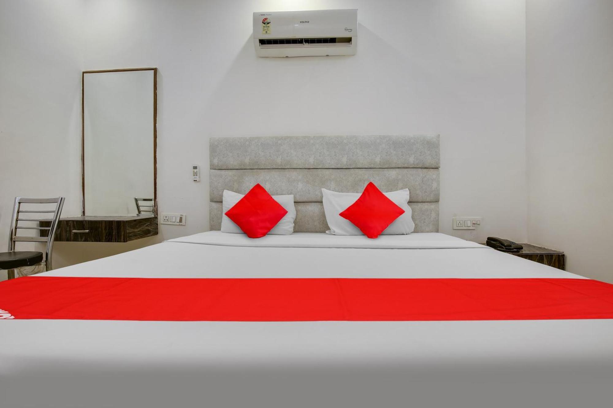 Hotel O Av Continental Zirakpur Zewnętrze zdjęcie