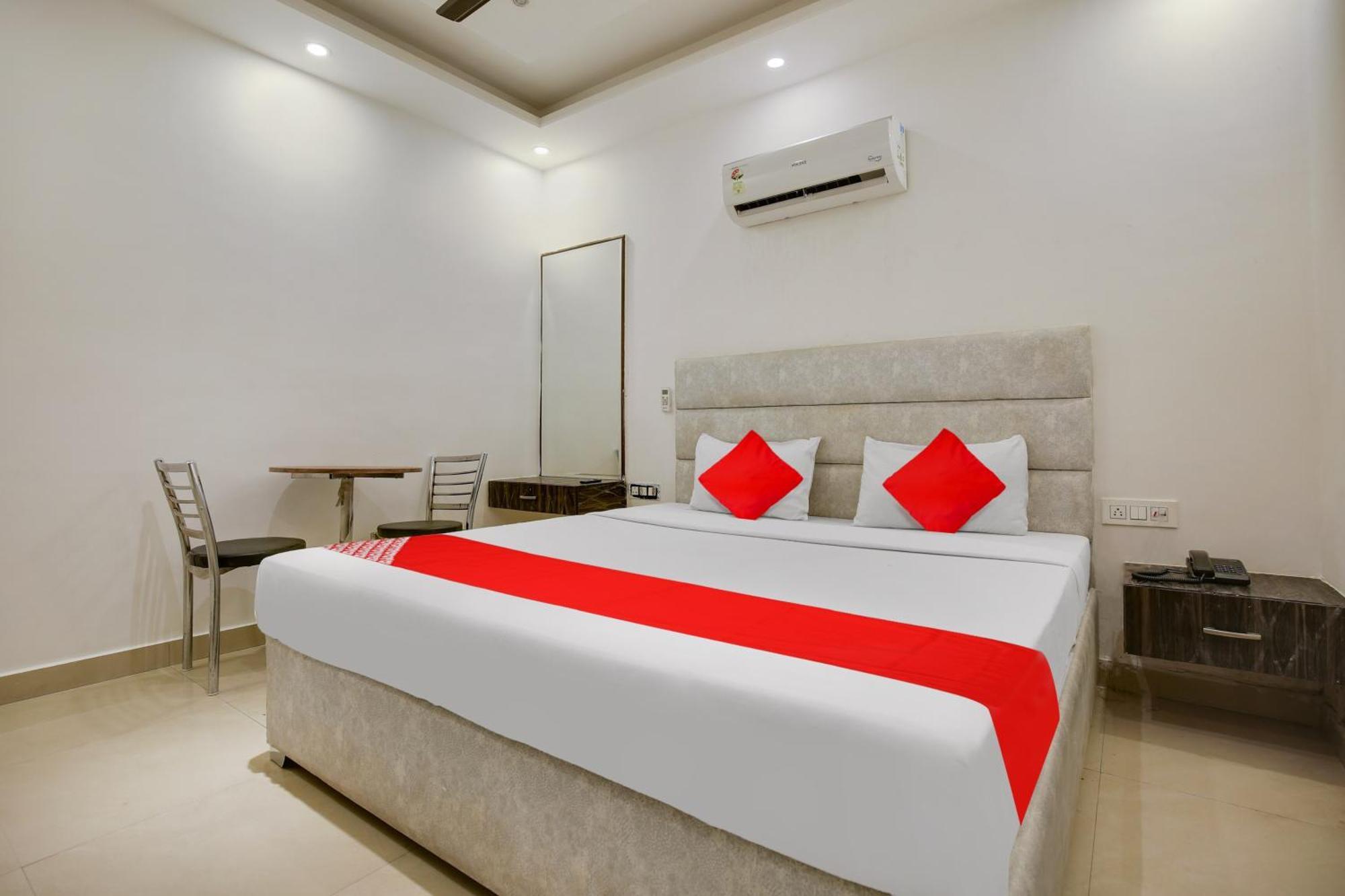 Hotel O Av Continental Zirakpur Zewnętrze zdjęcie