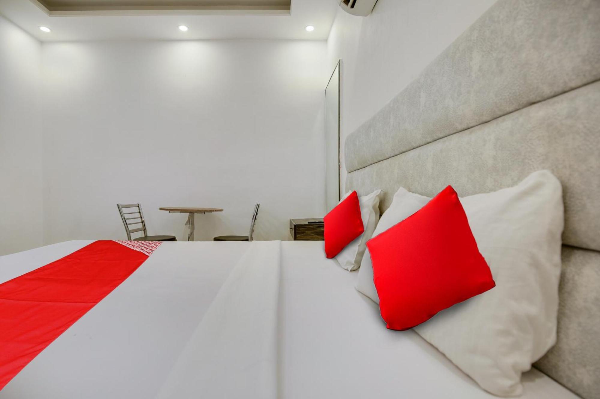 Hotel O Av Continental Zirakpur Zewnętrze zdjęcie